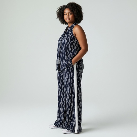 Tristan Other - Tristan - Navy/White Pattern Top/Wide Leg  Set - M